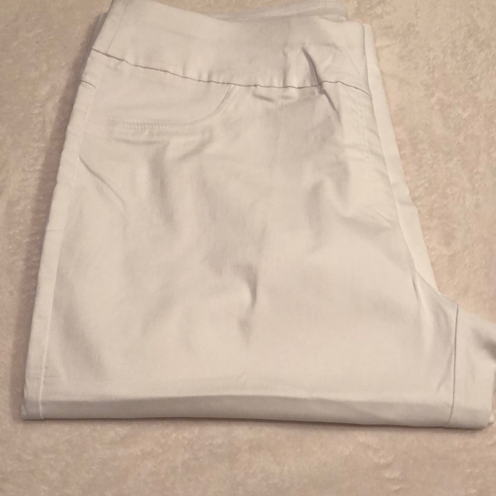 Ruby Rd White Capri
